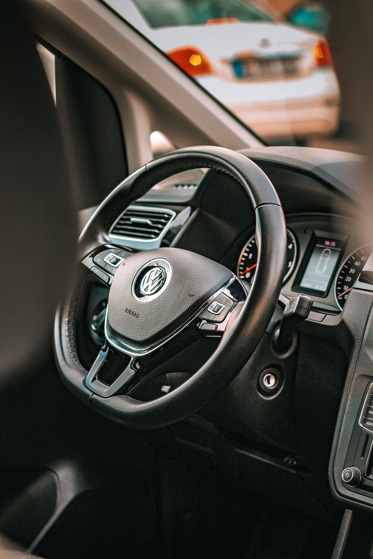 Handcrafted Leather Steering Wheels – Timeless Control, Refined - HyperSteering