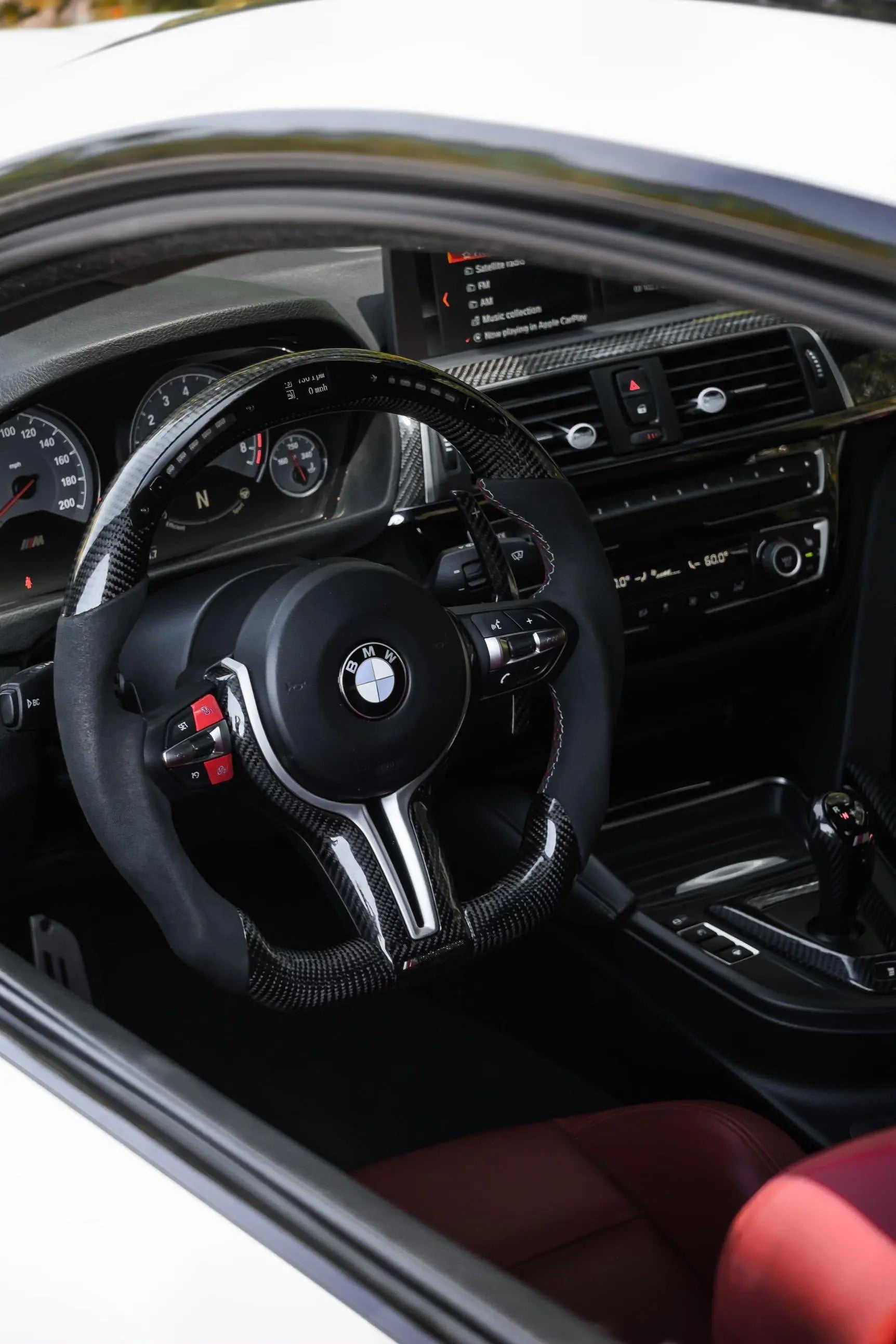 Custom Steering Wheel 10 - 18 BMW M5 M6 DCT | F10 F12 F13 by HyperSteering - HyperSteering