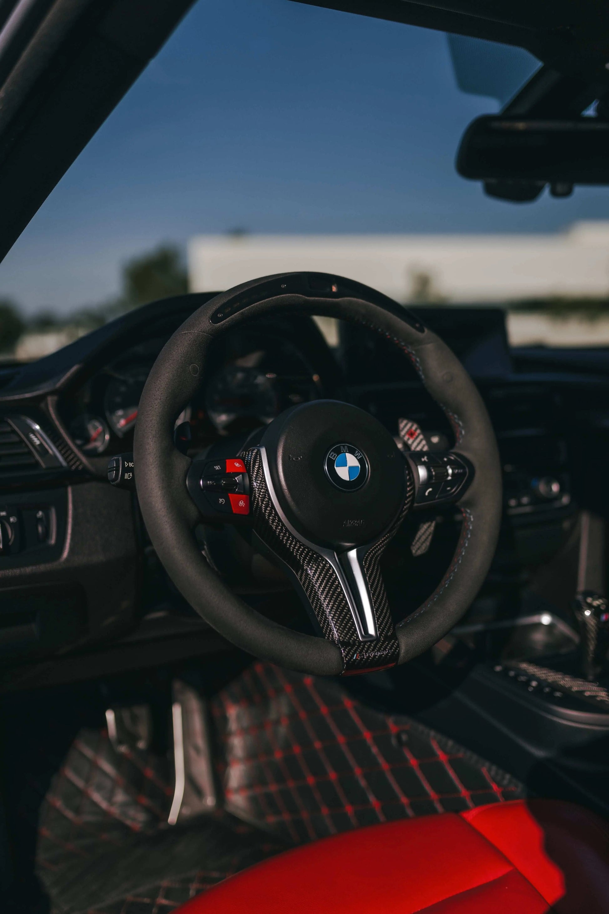 Custom Steering Wheel 10 - 18 BMW M5 M6 DCT | F10 F12 F13 by HyperSteering - HyperSteering