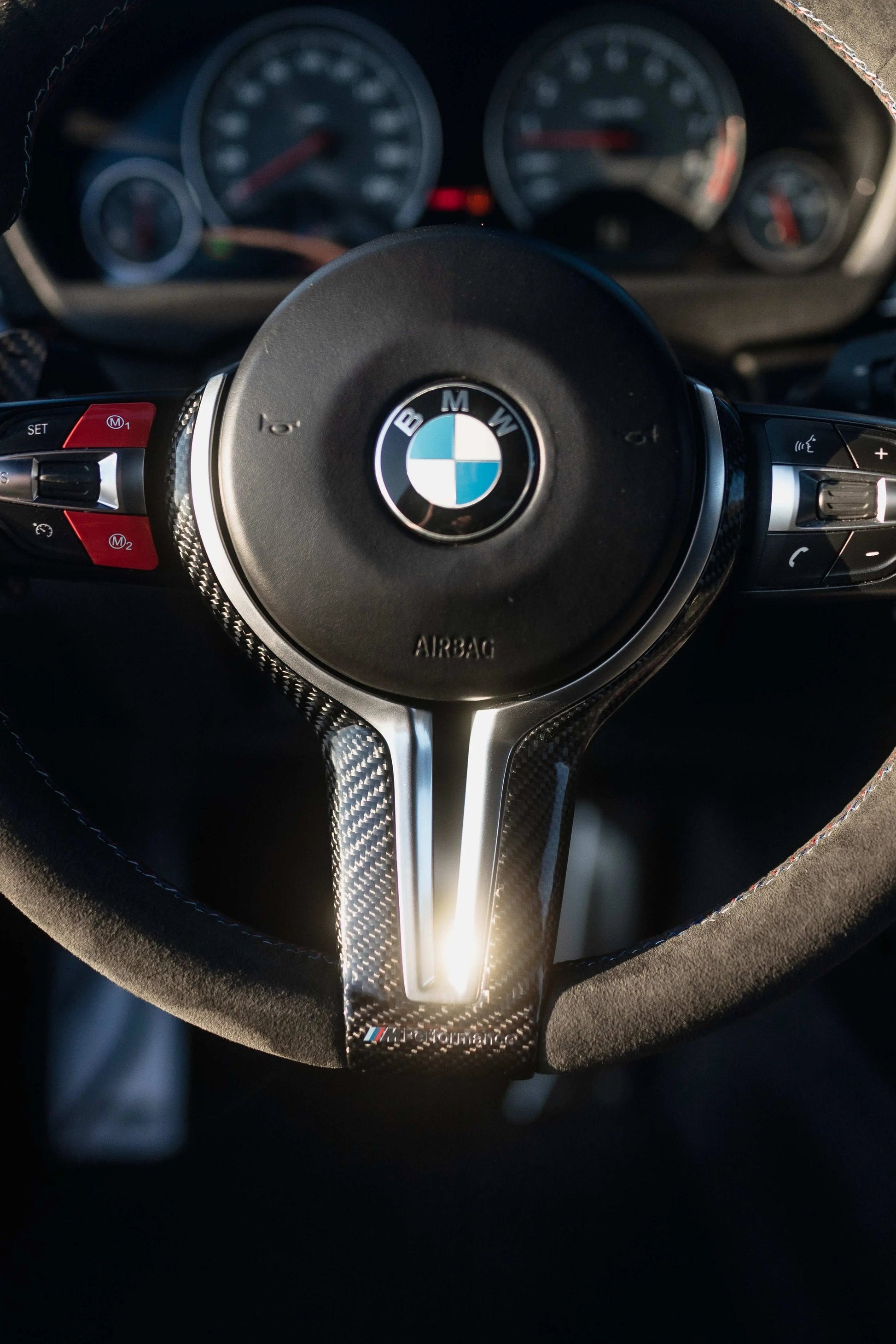 Custom Steering Wheel 10 - 18 BMW M5 M6 DCT | F10 F12 F13 by HyperSteering - HyperSteering