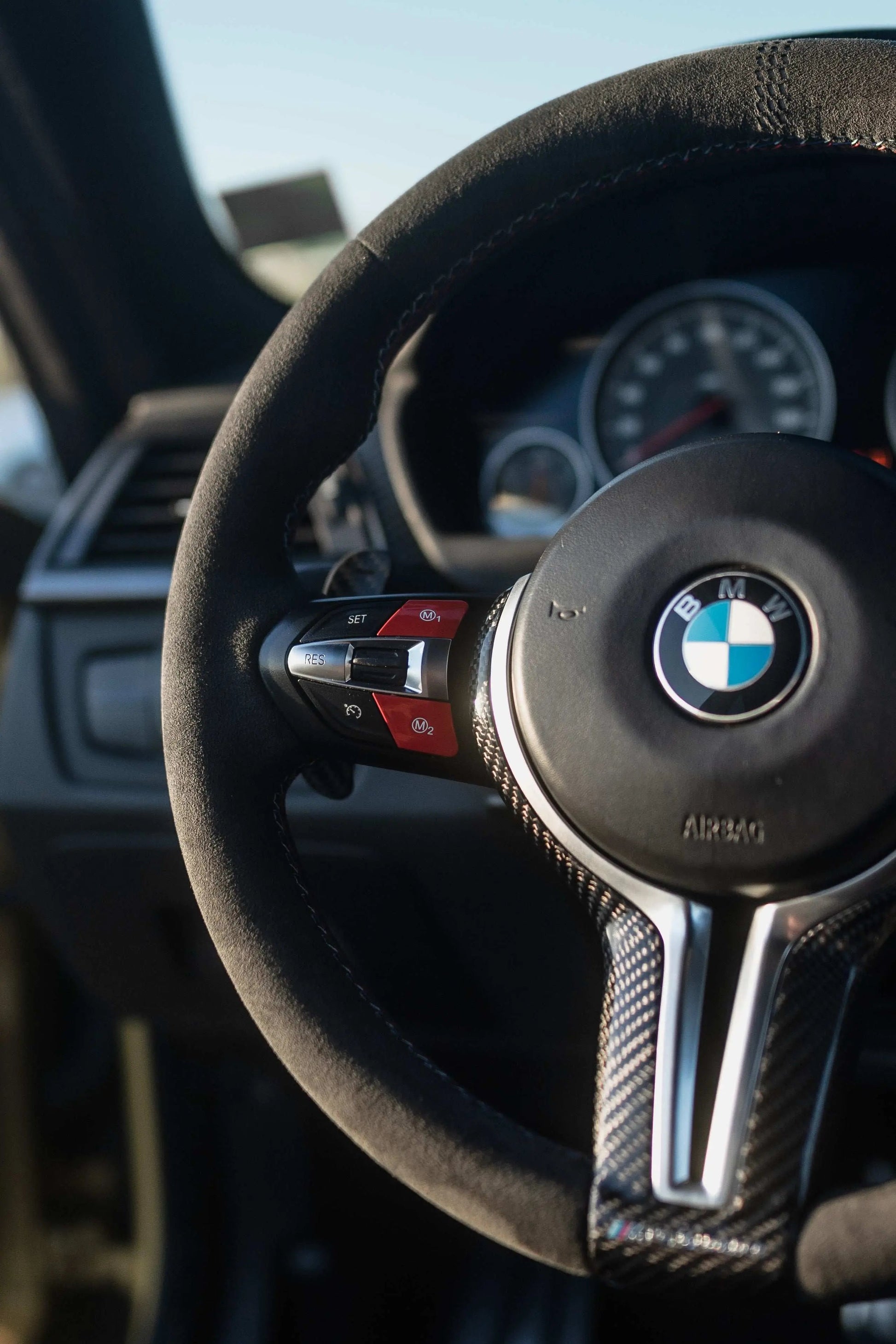 Custom Steering Wheel 10 - 18 BMW M5 M6 DCT | F10 F12 F13 by HyperSteering - HyperSteering
