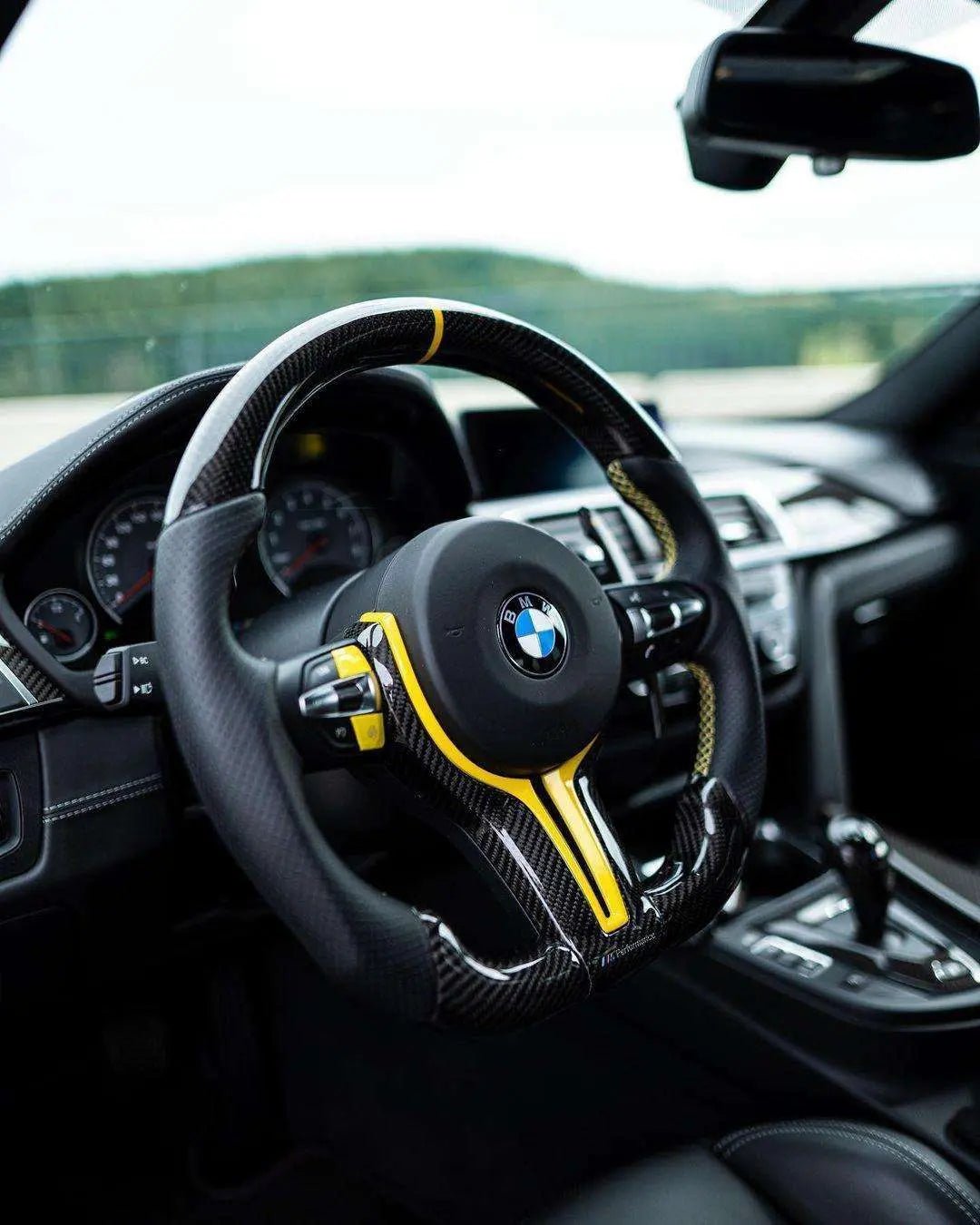 Custom Steering Wheel 10 - 18 BMW M5 M6 DCT | F10 F12 F13 by HyperSteering - HyperSteering