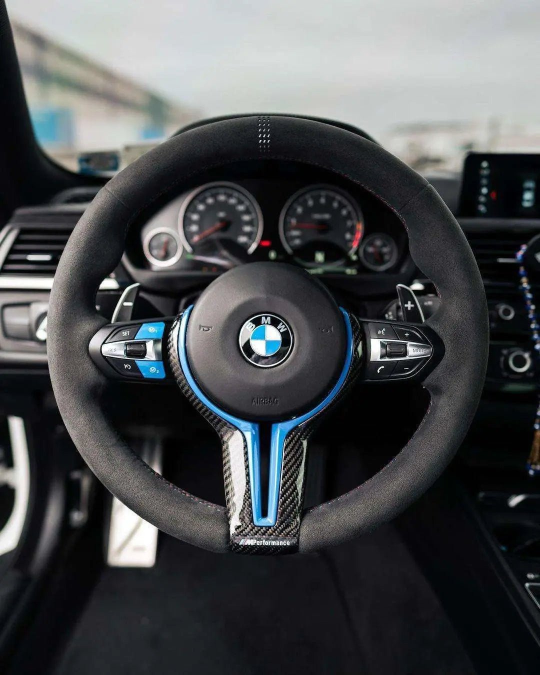 Custom Steering Wheel 10 - 18 BMW M5 M6 DCT | F10 F12 F13 by HyperSteering - HyperSteering