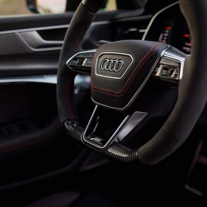 Custom Steering Wheel Audi RS6 / RS7 / RSQ8 Style (2010 - 2021) by HyperSteering - HyperSteering