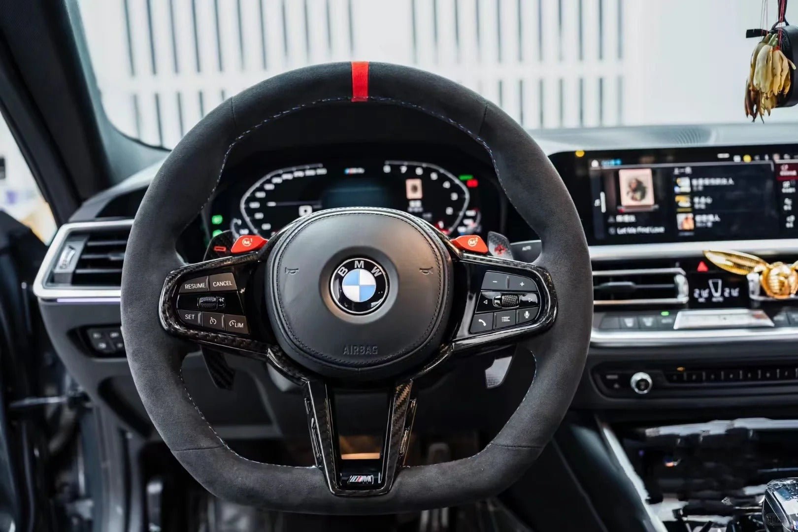 Full Alcantara CS Steering Wheel for BMW 2015+ G - Chassis - HyperSteering